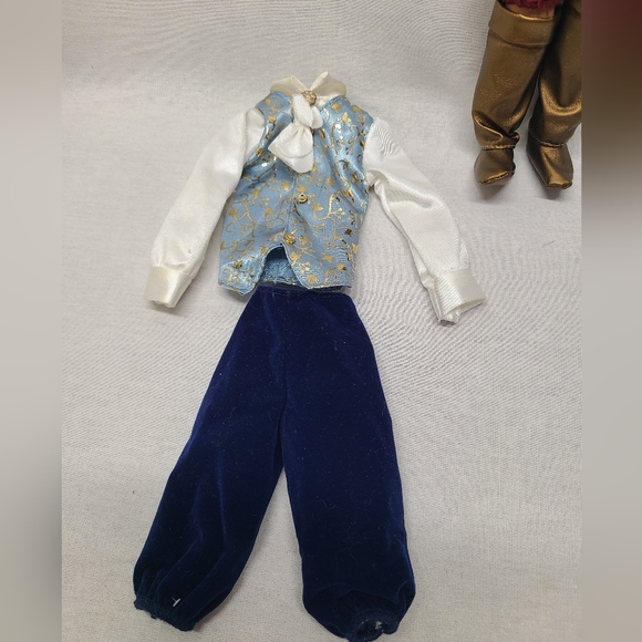 Barbie Ken As "Princess and the Pauper King Dominic Plus Extra Outfit - Picture 4 of 12